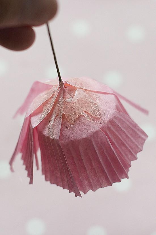 como-hacer-una-peonia-papel19