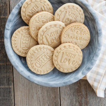 Sello/Estampación de galletas Greetings Heirloom Cookie Nordic Ware